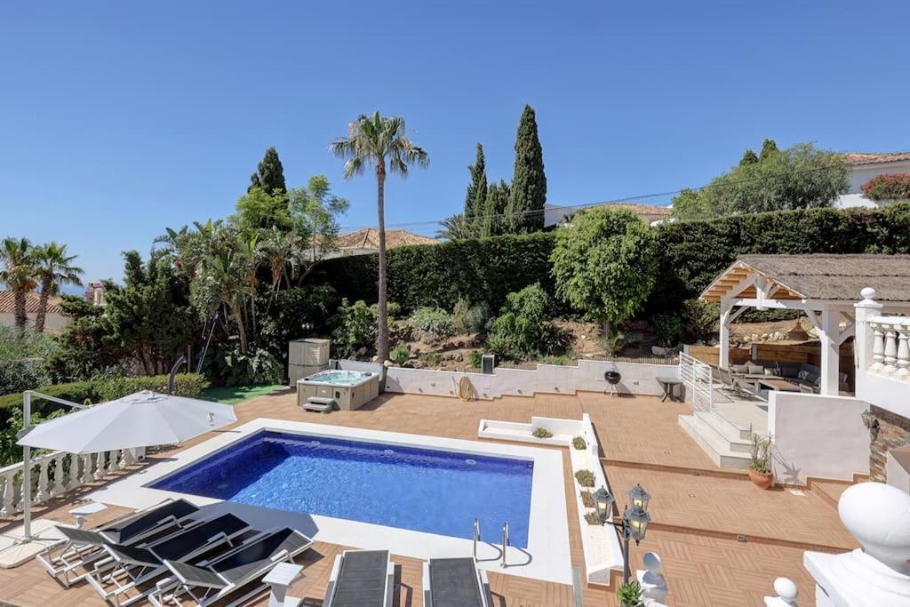Villa Luxury With Beautiful Sea View & Jacuzzi Benalmadena