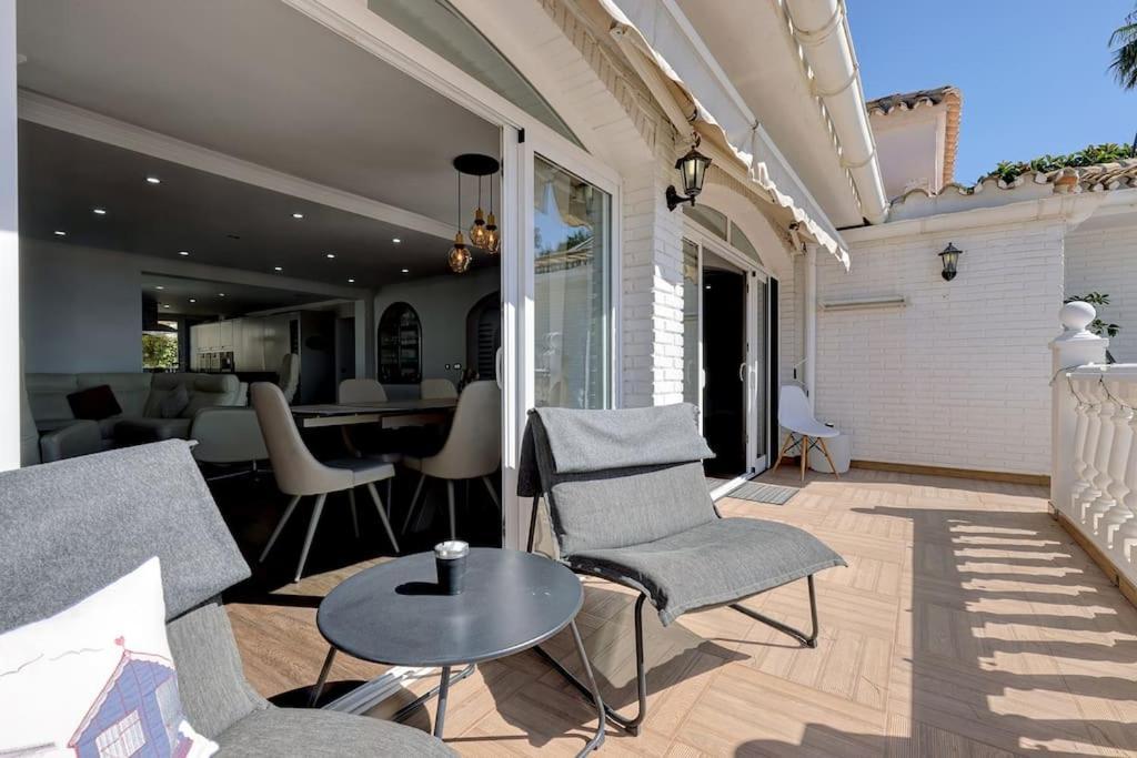 Luxury With Beautiful Sea View & Jacuzzi